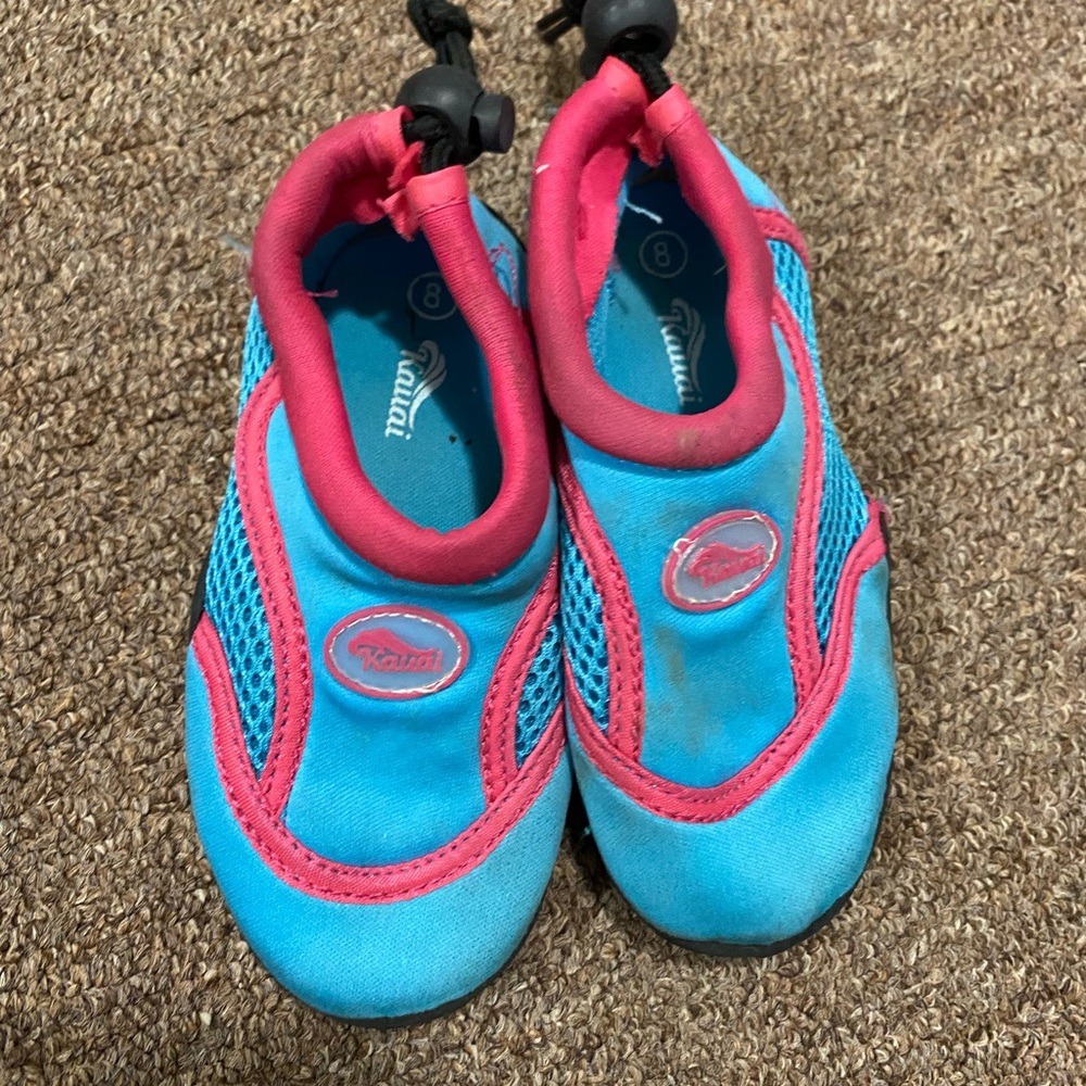 ✨4/$16✨Blue and Pink Slip-On Water Shoes with Mesh